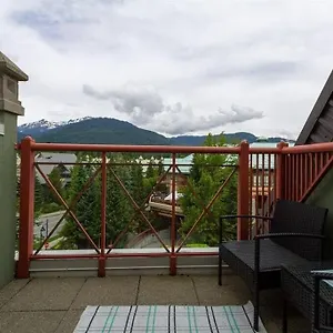  Apartment Couples' In Village